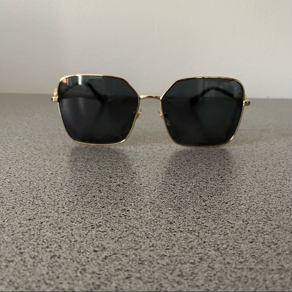 Versace Polarized Sunglasses - Picture 2 of 8